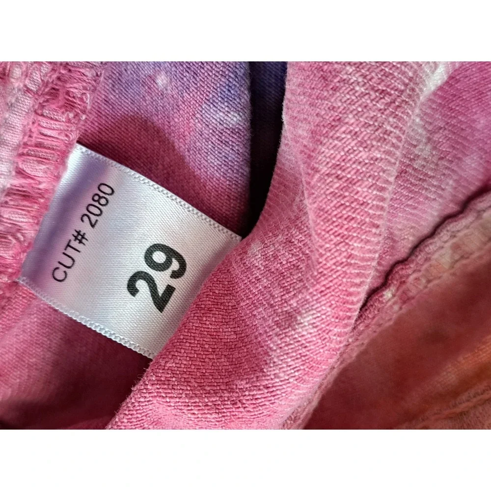 BDG‎ Boho High Rise Cheeky Tie Dye Distressed Denim Shorts 29 (Measures 27